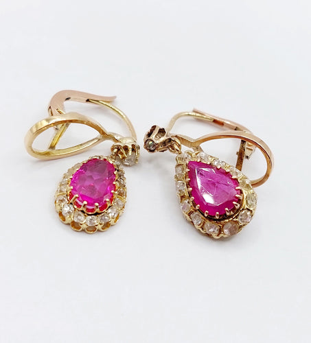 Boucles d'oreilles Dormeuses or jaune, rubis synthétiques et diamants taille ancienne (circa 1920) 58 Facettes A04818