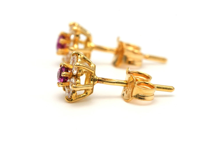 Boucles d'oreilles Boucles d'oreilles contemporaines or jaune serties de rubis et de diamants 58 Facettes B762