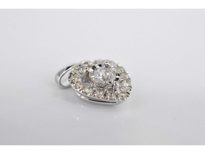 Pendentif Pendentif en or blanc avec diamants en forme de cœur 58 Facettes 2082