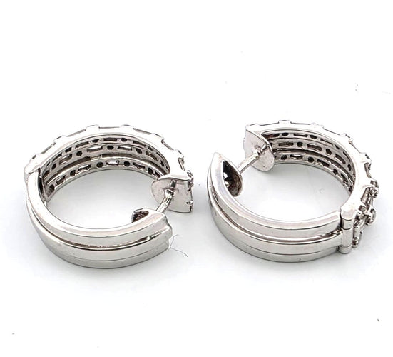 Boucles d'oreilles Boucles d'oreilles en or blanc avec diamants 58 Facettes