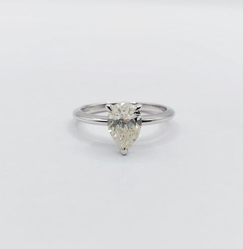 Bague 48.5 Bague solitaire or blanc et diamant Fancy Light Yellow, certificat AIG 58 Facettes A05697