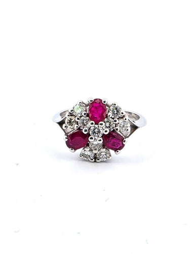 Bague 57 Bague en or blanc 18 carats avec rubis et diamants 58 Facettes