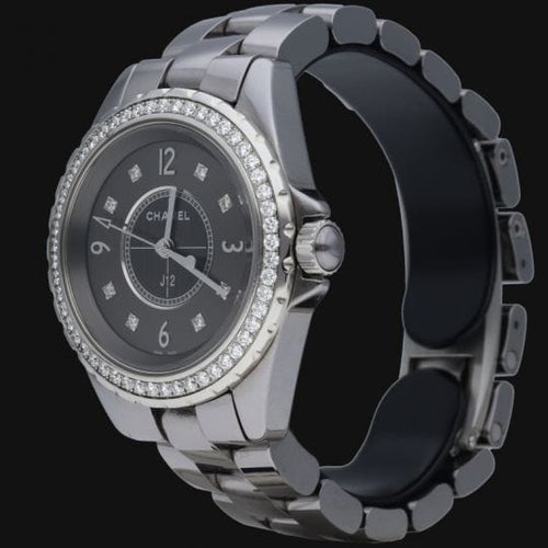 Montre Montre Chanel J12 33 mm à quartz chromatique et diamants 58 Facettes MT41307
