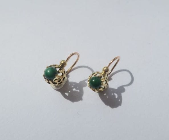 Boucles d'oreilles Boucles d’oreilles dormeuses anciennes or rose, malachite 58 Facettes