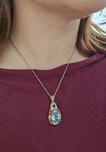 Pendentif Pendentif style néo-victorien en or jaune 14 carats et spinelle bleu 58 Facettes 511