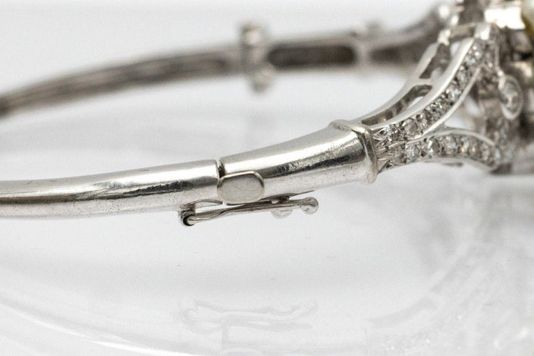 Bracelet Bracelet en or blanc avec diamants et perles 58 Facettes 10675