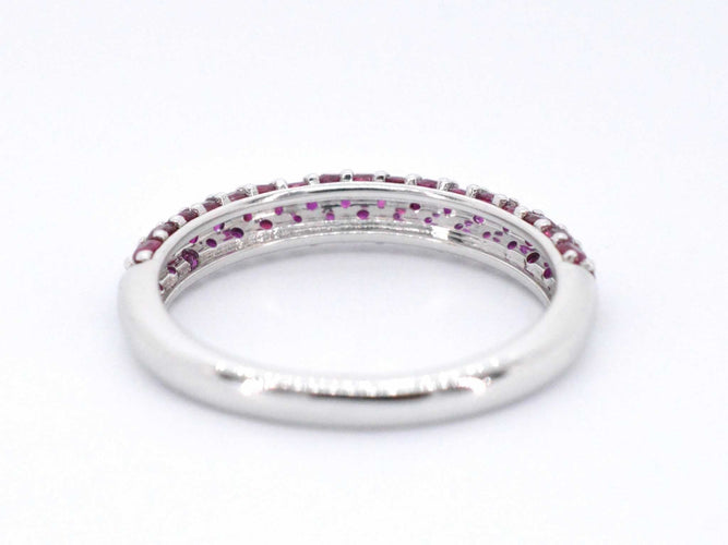 Bague 48 Bague en or blanc avec rubis 58 Facettes 2257