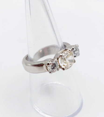 Inel tip jonc Art Deco din Platină și diamante (1,30 ct + 0,90 ct) 