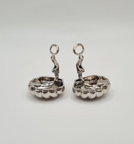 Boucles d'oreilles Boucles d’oreilles coquillages or blanc serties de diamants et saphirs 58 Facettes