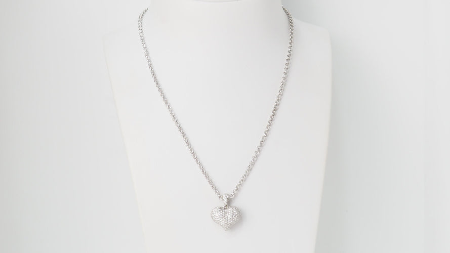 Collier Collier pendentif coeur en or blanc et diamants 58 Facettes 31370