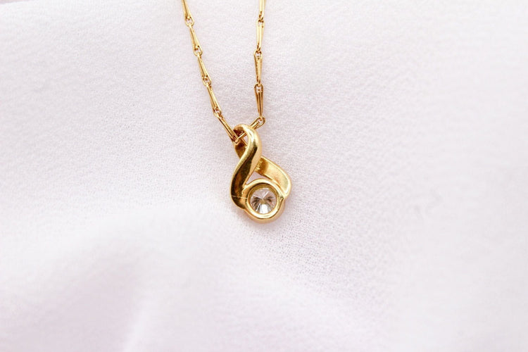 Pendentif Pendentif boucle or jaune diamant 58 Facettes 250437