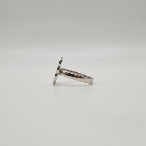 Bague 54 Bague fleur or blanc sertie d'un diamant 58 Facettes