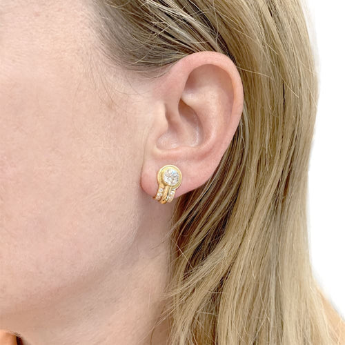 Boucles d'oreilles Boucles d'oreilles, or jaune et diamants. 58 Facettes 34859