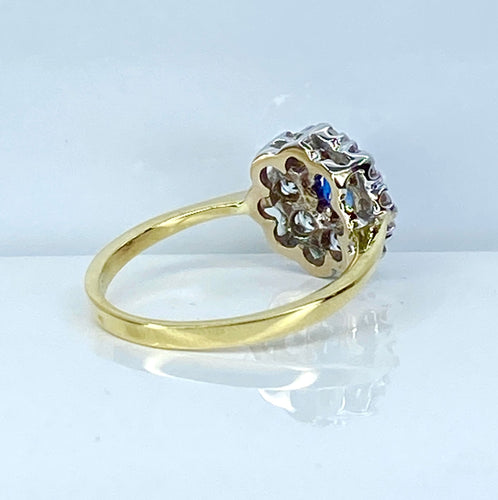Bague 53 Bague marguerite en or, saphir et diamants 58 Facettes AB572