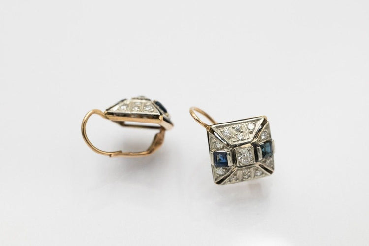 Boucles d'oreilles Boucles d'oreilles géométriques Art Déco avec diamants et saphirs, Autriche-Hongrie. 58 Facettes 11281