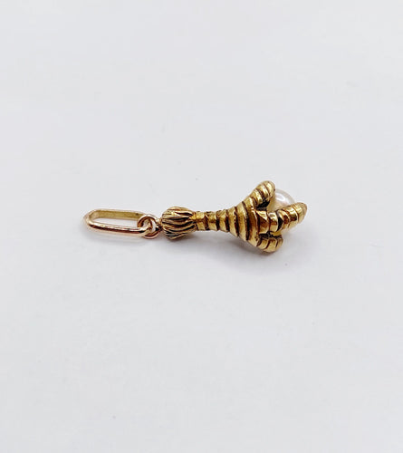 Pendentif Pendentif antique or jaune serre d'aigle et perle 58 Facettes A05685