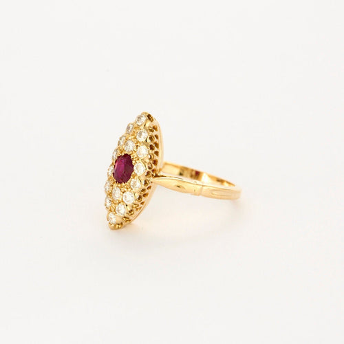 Bague 51.5 Bague marquise vintage en or 18K, diamants et rubis 58 Facettes
