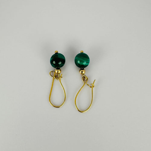 Boucles d'oreilles Boucles d'oreilles vintage en or jaune, boules de malachite verte 58 Facettes 2505019