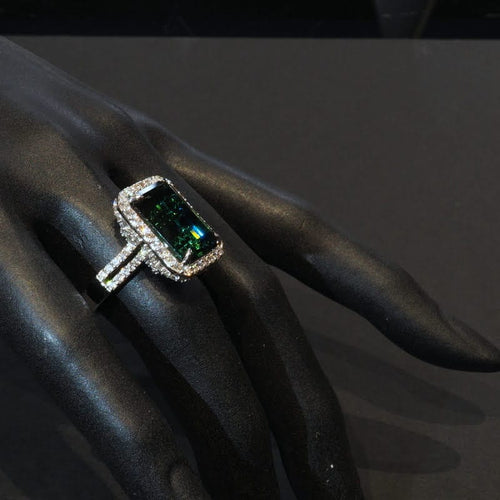 Bague 54 Bague tourmaline verte et diamants en or blanc 58 Facettes 4415