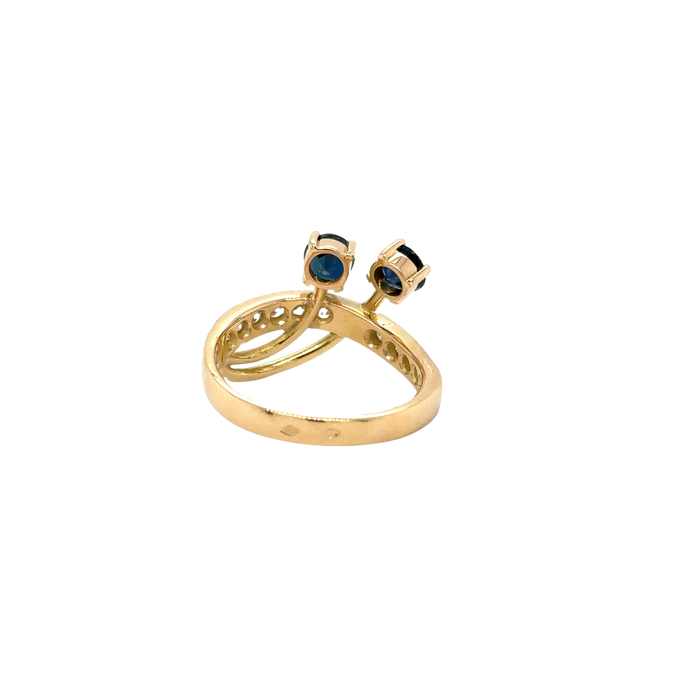 Saphir-Diamantring aus Gelbgold