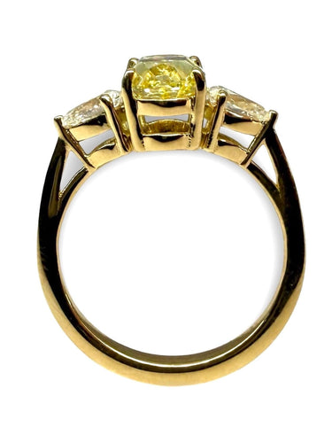 Bague Bague or jaune et diamant Fancy Intense Yellow 1,77 ct 58 Facettes