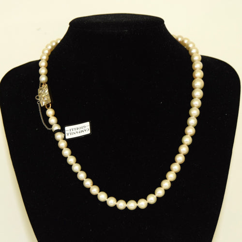 Collier Collana vintage di perle con chiusura en or jaune 18 kt et diamants 58 Facettes