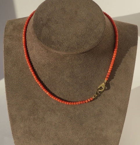 Collier Collier choker perles de corail en or jaune 18k 58 Facettes