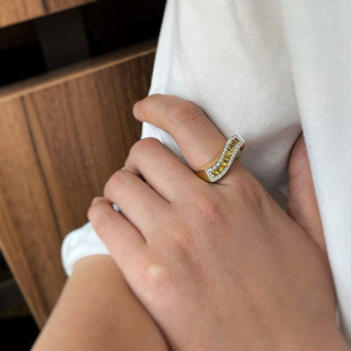 Bague 57 Bague - Or jaune, Diamants & Saphirs Jaunes 58 Facettes 250116R