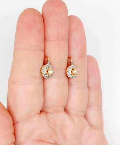 Kolczyki angielskie Stokrotka antyczny pierścionek z żółtego złota z perłą i diamentami w szlifie rozetowym (około 1900) 