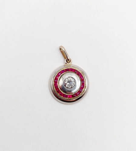 Pendentif Pendentif cible art deco or jaune 18k diamant taille ancienne et rubis (circa 1920) 58 Facettes A05894