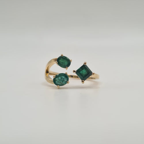 Bague 53 Bague "toi et moi" or jaune 18 carats sertie de 3 émeraudes 58 Facettes