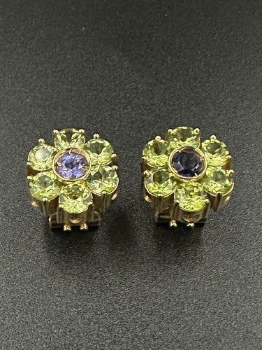 Boucles d'oreilles PASCALE BRUNI. Boucles d’oreilles or, tanzanites et péridots 58 Facettes