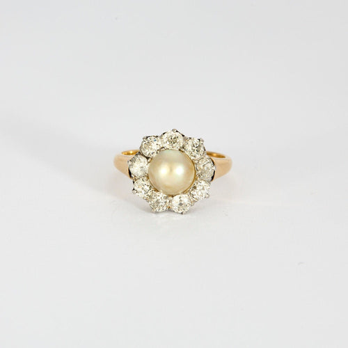 Bague 50 Bague Pompadour ancienne sertie d'une perle et de diamants en or et platine. 58 Facettes