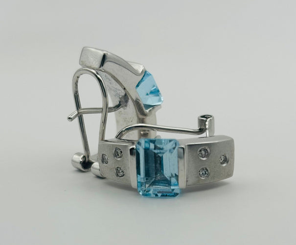 Pendientes de oro blanco con Topacio y Diamantes 58 Facettes 50225