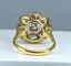 Bague Importante bague marguerite en or 18 carats et diamants 58 Facettes AB338