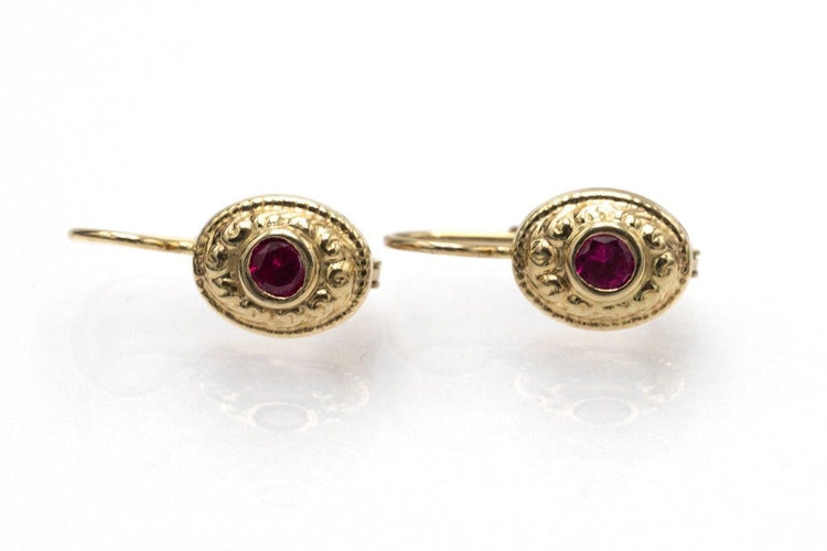 Boucles d'oreilles Boucles d'oreilles vintage en or avec rubis 58 Facettes 10738