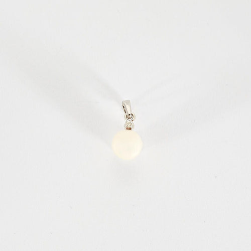 Pendentif Pendentif or blanc diamant et perle 58 Facettes