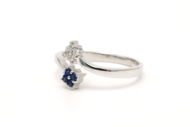 Bague 55 Bague contemporaine en or blanc 18 carats sertie de saphirs et de diamants 58 Facettes 22529