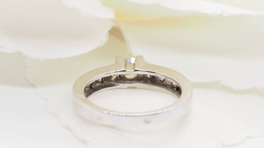 Bague 51 Bague de fiançailles en or gris et diamant 58 Facettes F4581