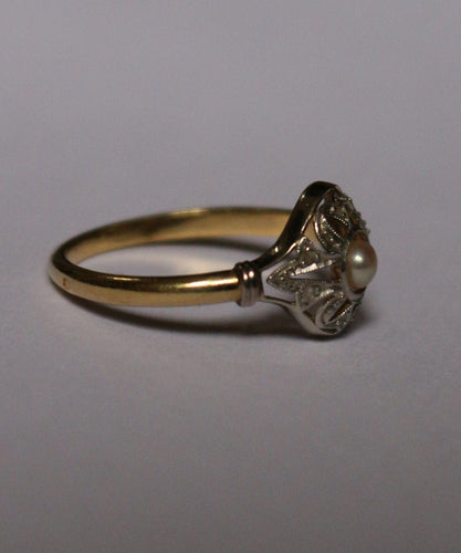 Bague 56 Bague Art Déco deux ors et perle 58 Facettes 597