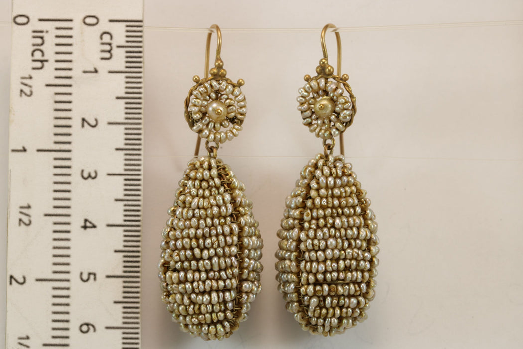 Pendientes de oro con perlas antiguas