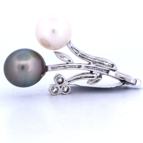 Pendentif Pendentif en or blanc avec perles 58 Facettes