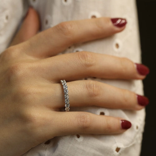 Bague 53 Alliance en or gris 18k sertie de 2,00 Cts de diamants G-VS - Taille 53 - Serti batons 58 Facettes FB10199