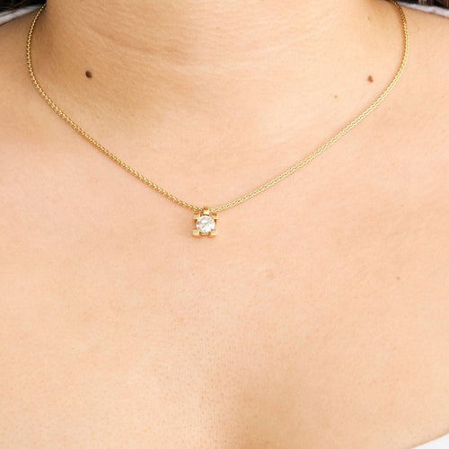 Collier Chaine et pendentif or jaune et diamant 58 Facettes 250210