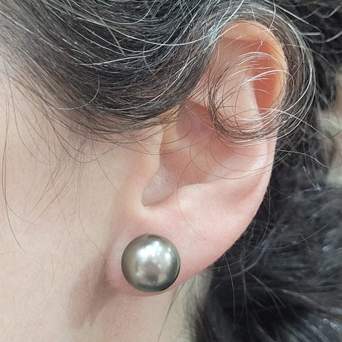 Boucles d'oreilles Boucles d’oreilles - Pendientes de perlas de Tahiti en or blanc 18k 58 Facettes PE594