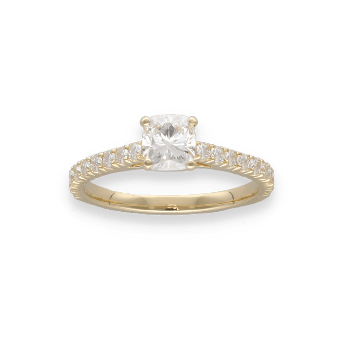 Cushion diamond solitaire in yellow gold