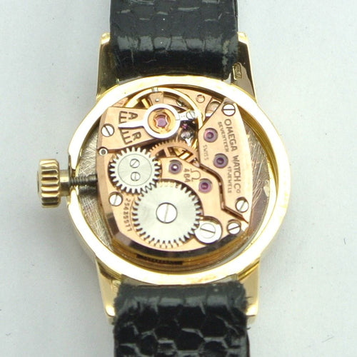 Montre Omega - Genève boîtier en or jaune 18 carats 58 Facettes