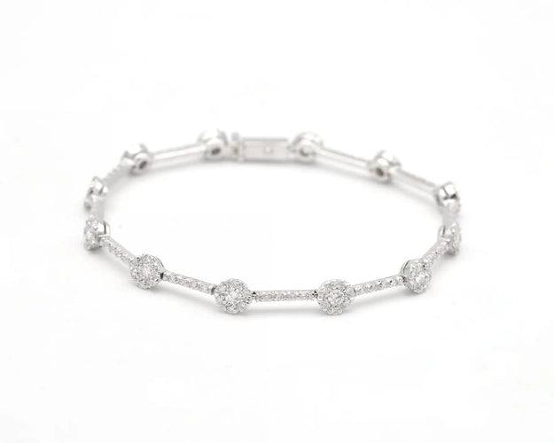 Bracelet Bracelet en or blanc serti de diamants de 1,76 ct 58 Facettes 14284