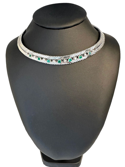 Collier Collier ras du cou en or blanc avec diamants et émeraudes 58 Facettes