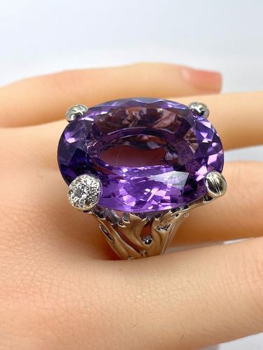 Bague 60 DIOR - Bague or blanc, grand modèle MISS DIOR, améthyste et diamants 58 Facettes AB638